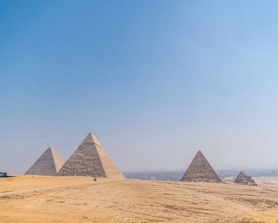 pyramids giza oldest funerary monument world cairo egypt pyramids giza oldest funerary monument world cairo egypt